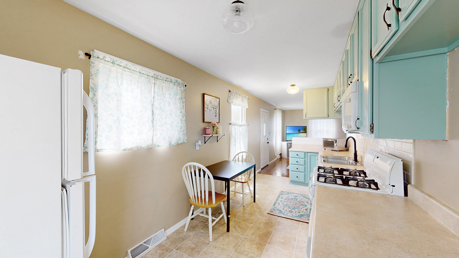 311 E Jones Street, Plano, IL 60545