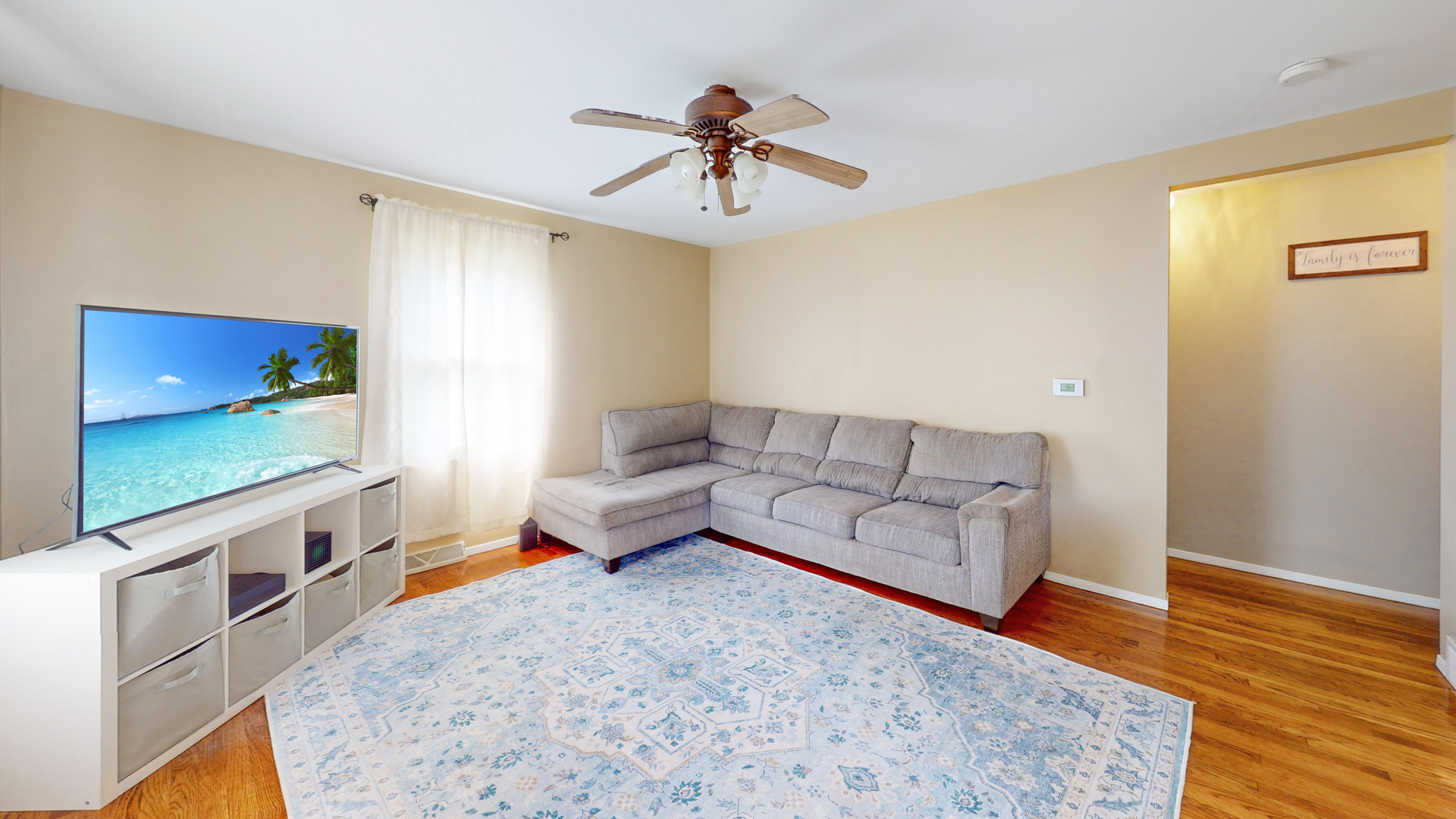 311 E Jones Street, Plano, IL 60545