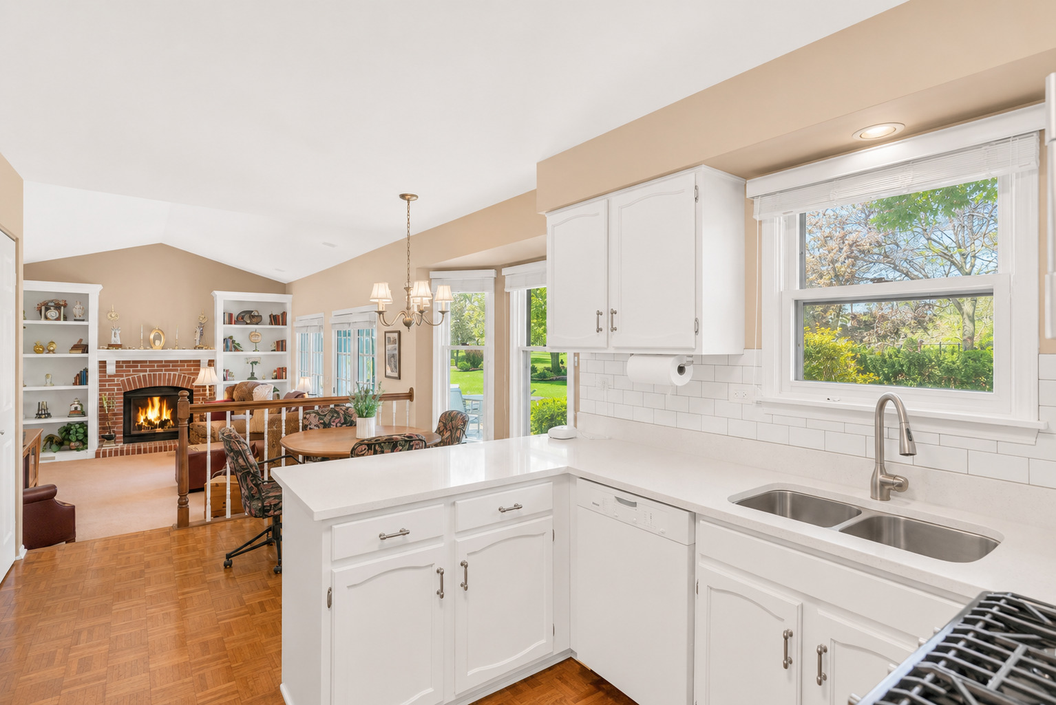 140 Copperwood Drive, Buffalo Grove, IL 60089