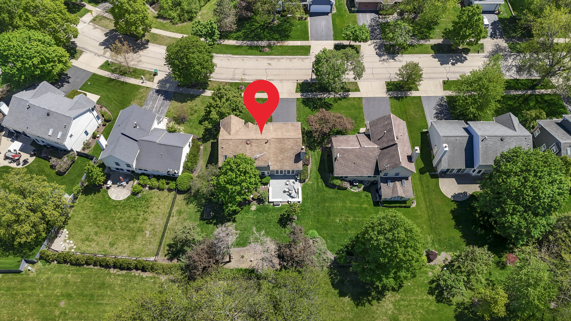 140 Copperwood Drive, Buffalo Grove, IL 60089