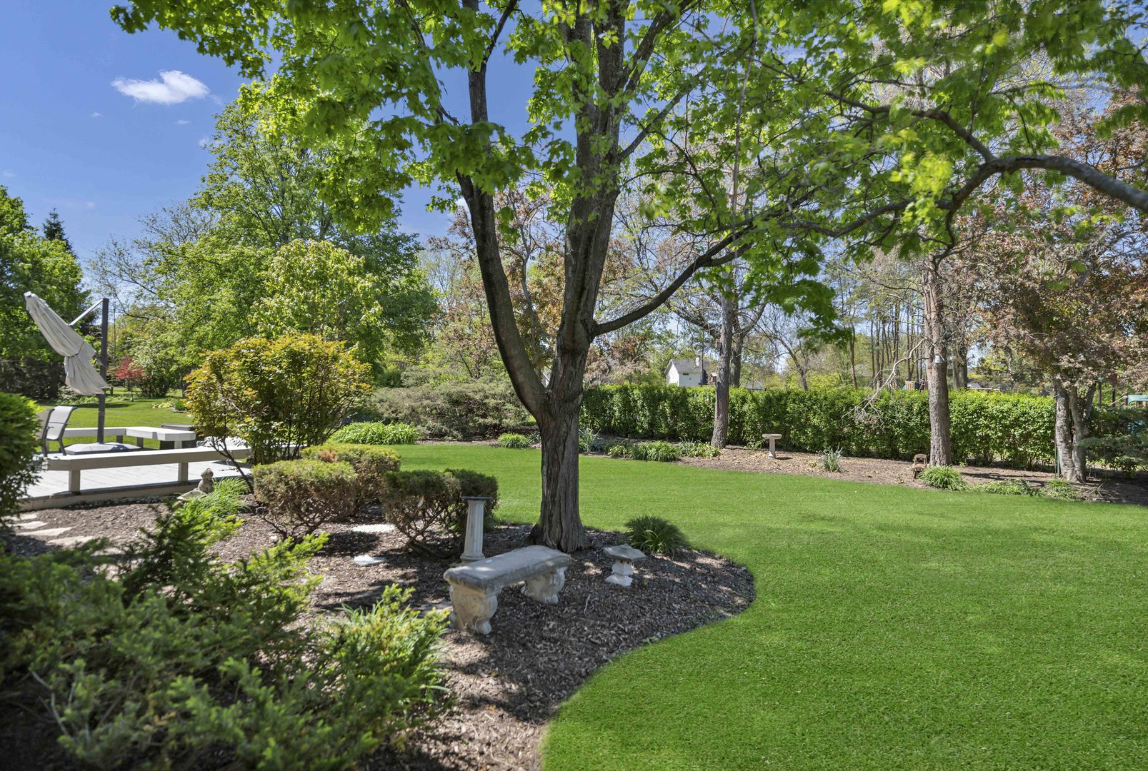 140 Copperwood Drive, Buffalo Grove, IL 60089
