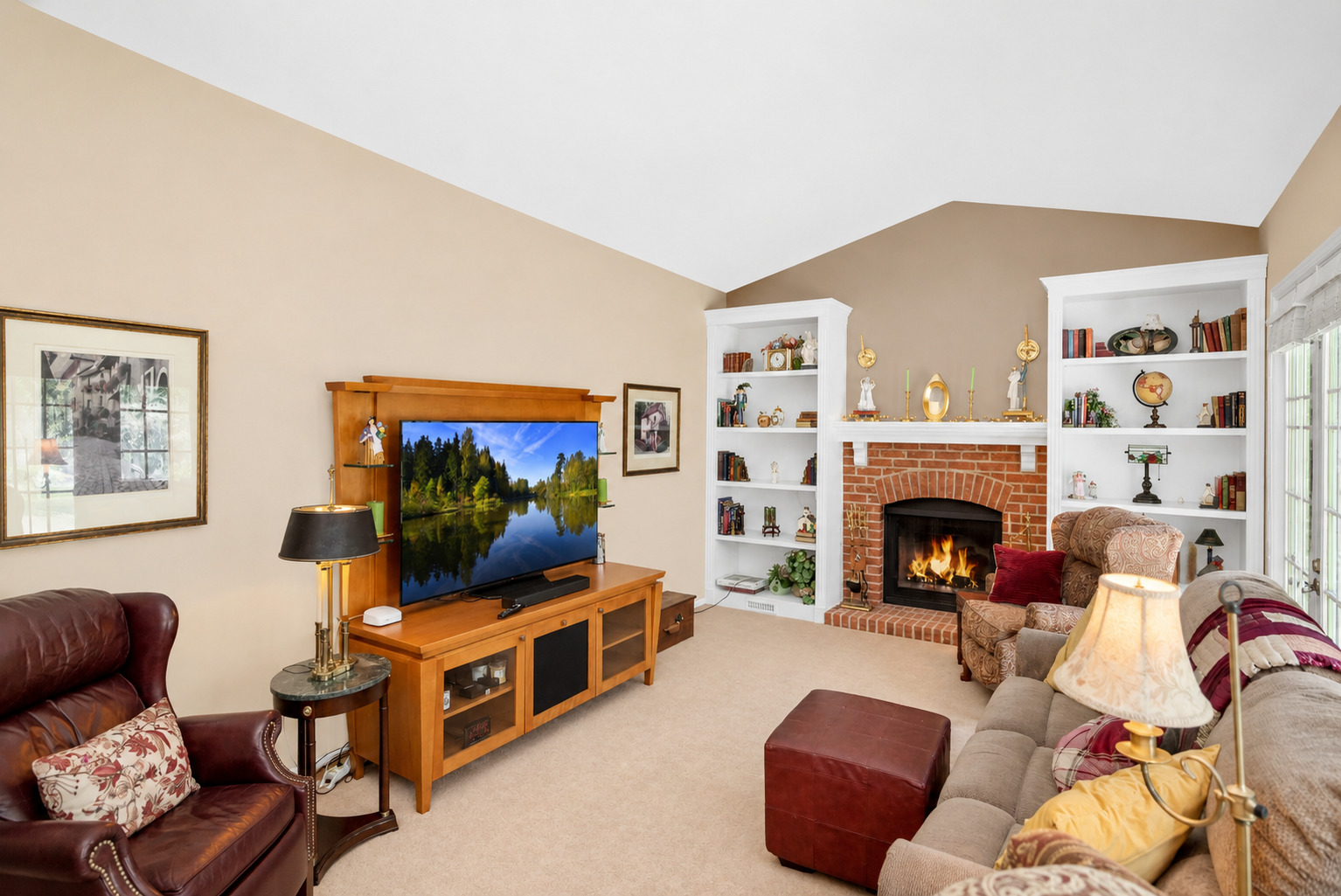 140 Copperwood Drive, Buffalo Grove, IL 60089