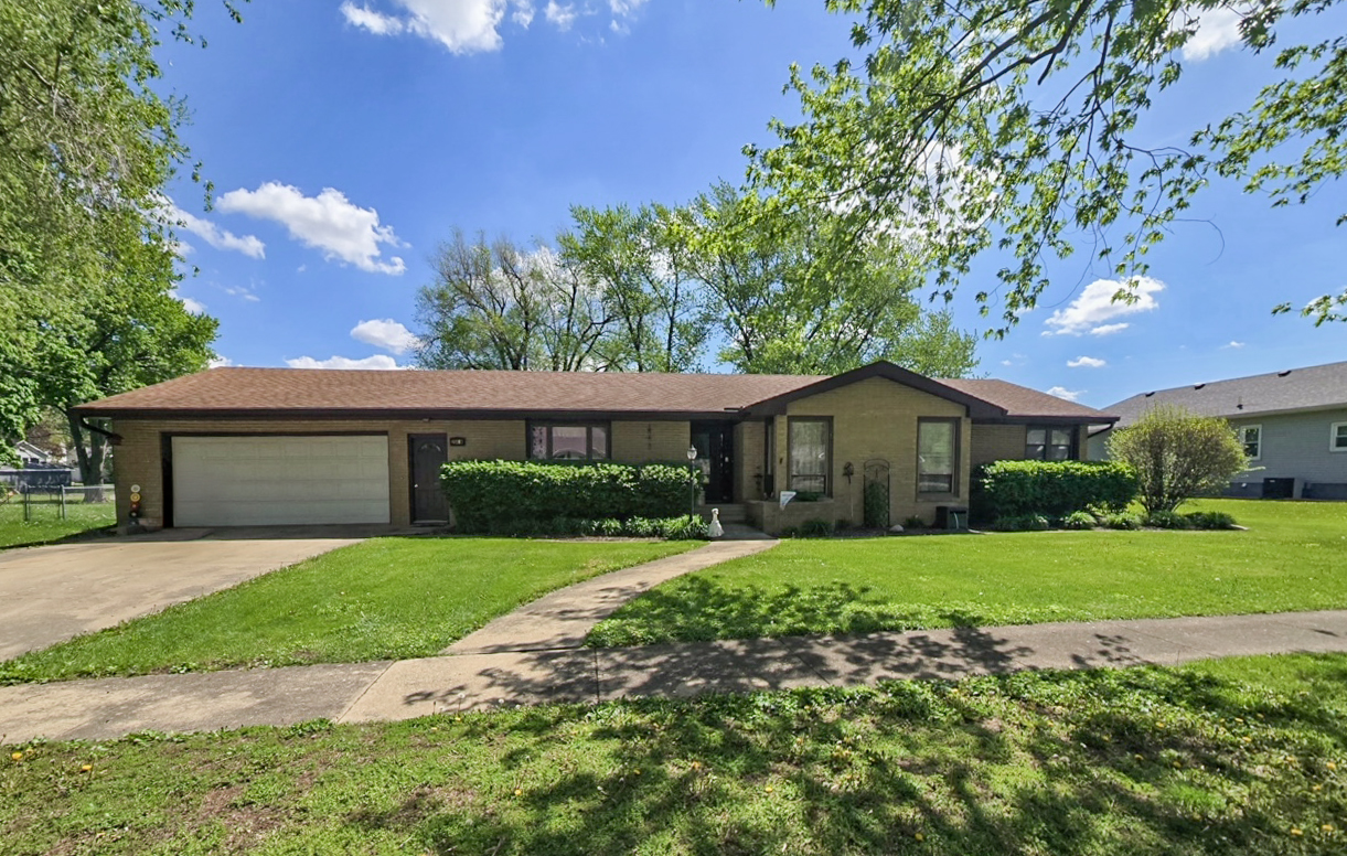 204 N Wabash Street, Odell, IL 60460
