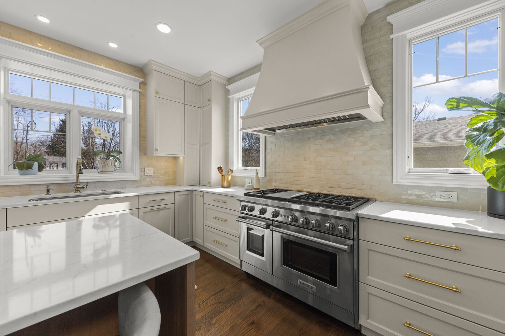 1723 Driving Park Road, Wheaton, IL 60187