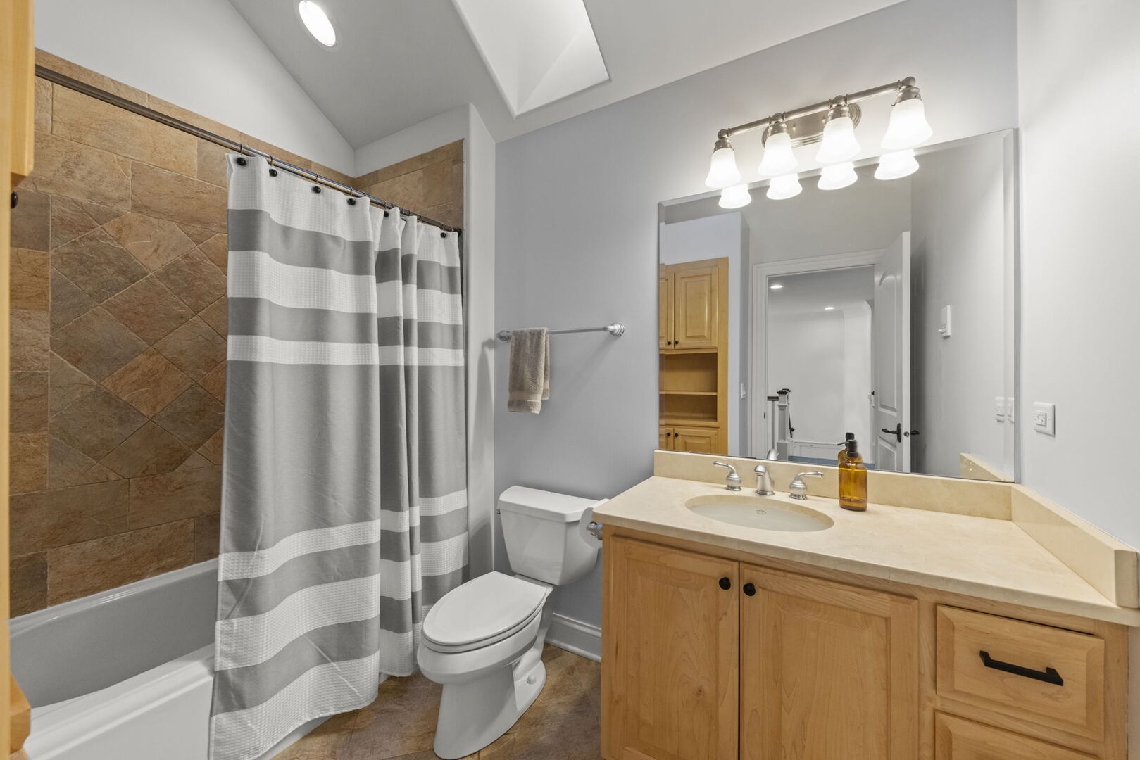 1723 Driving Park Road, Wheaton, IL 60187