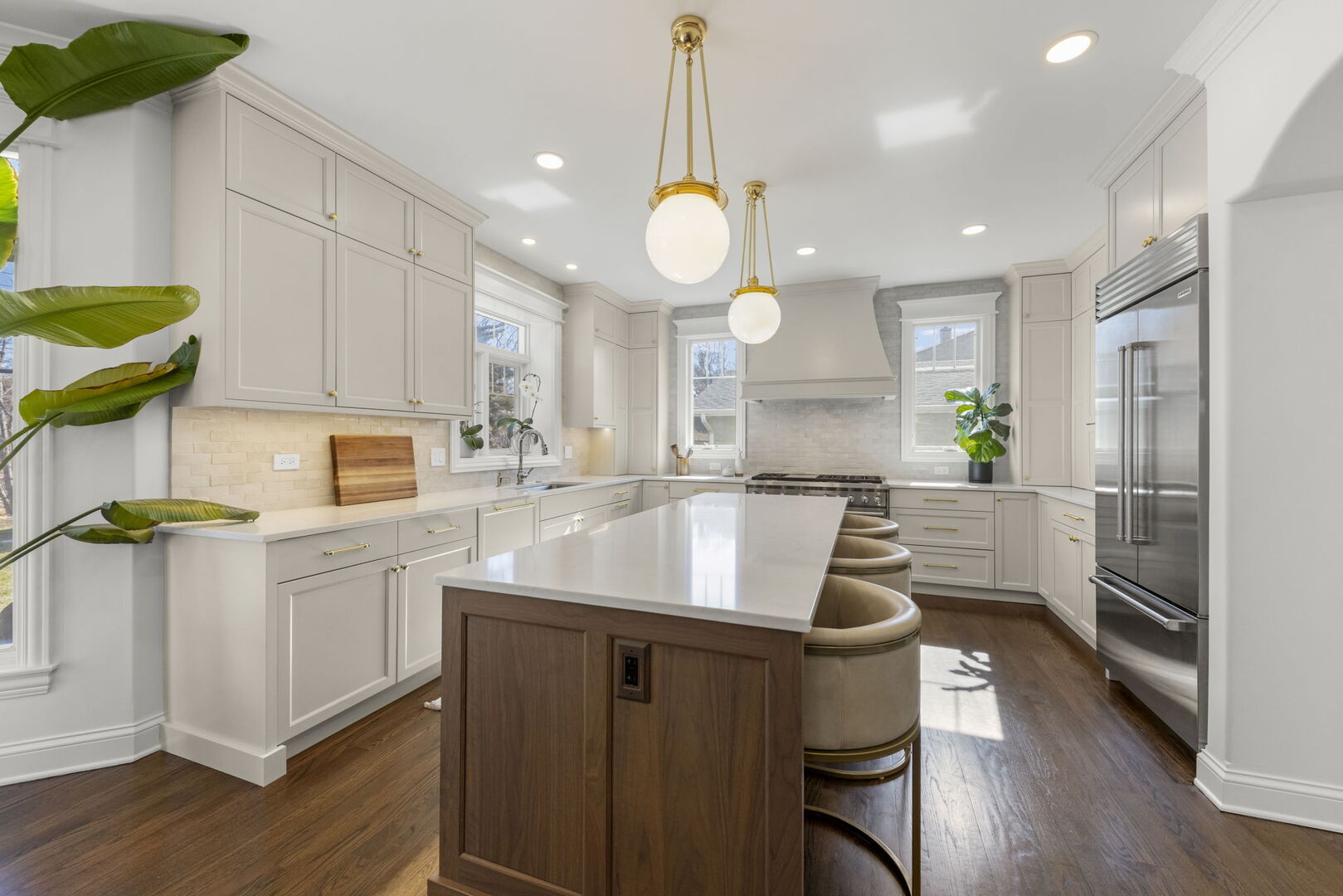 1723 Driving Park Road, Wheaton, IL 60187