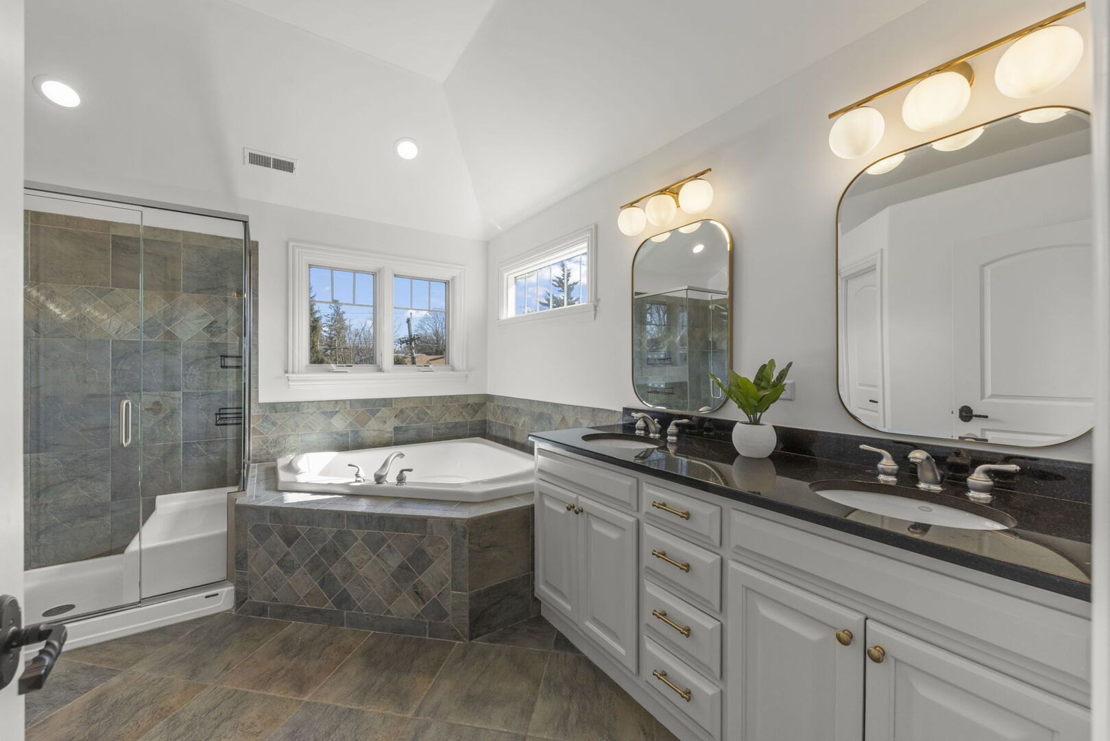 1723 Driving Park Road, Wheaton, IL 60187