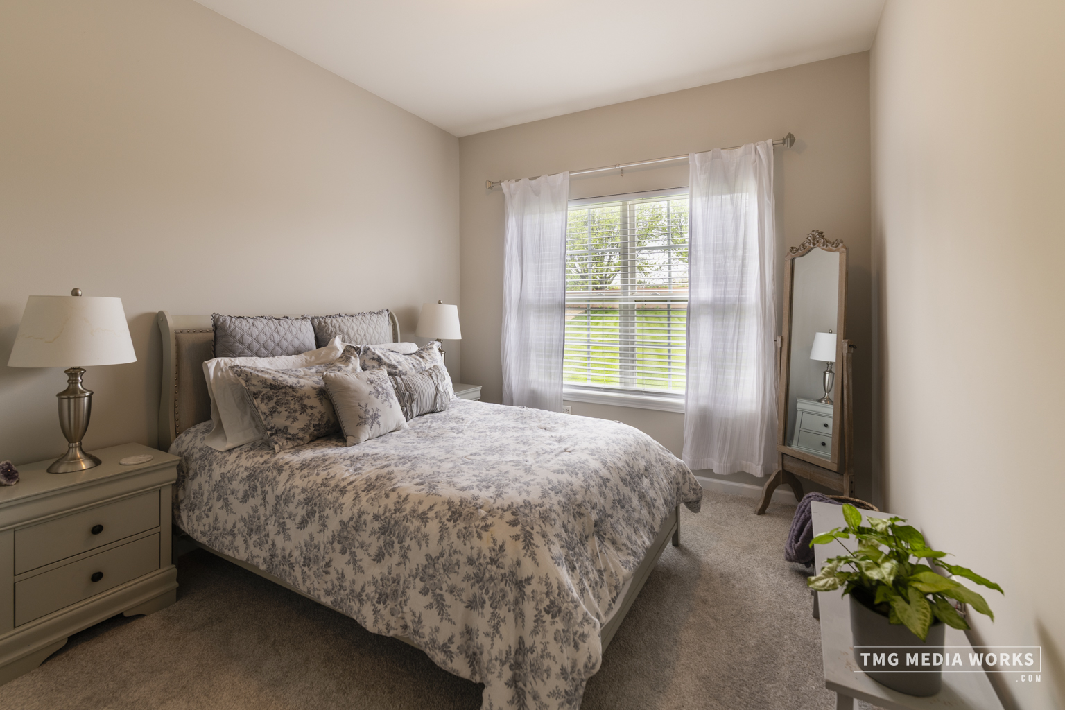5624 BERGAMOT Court, Naperville, IL 60564