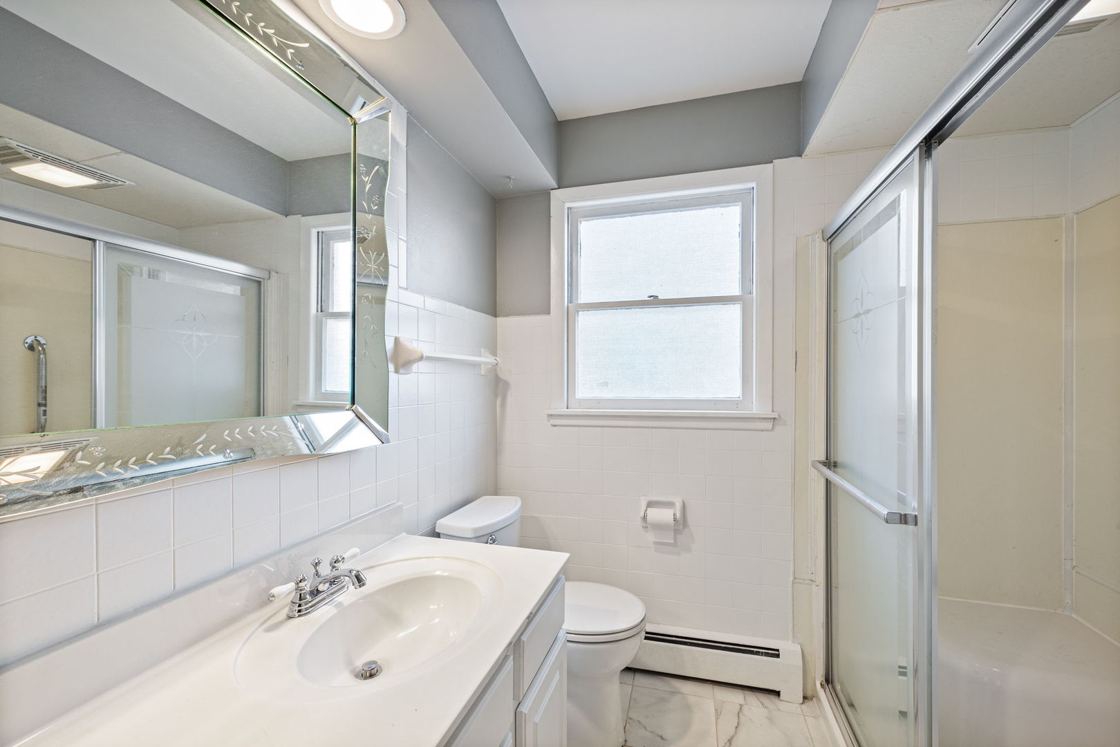 8746 S 81st Court, Hickory Hills, IL 60457