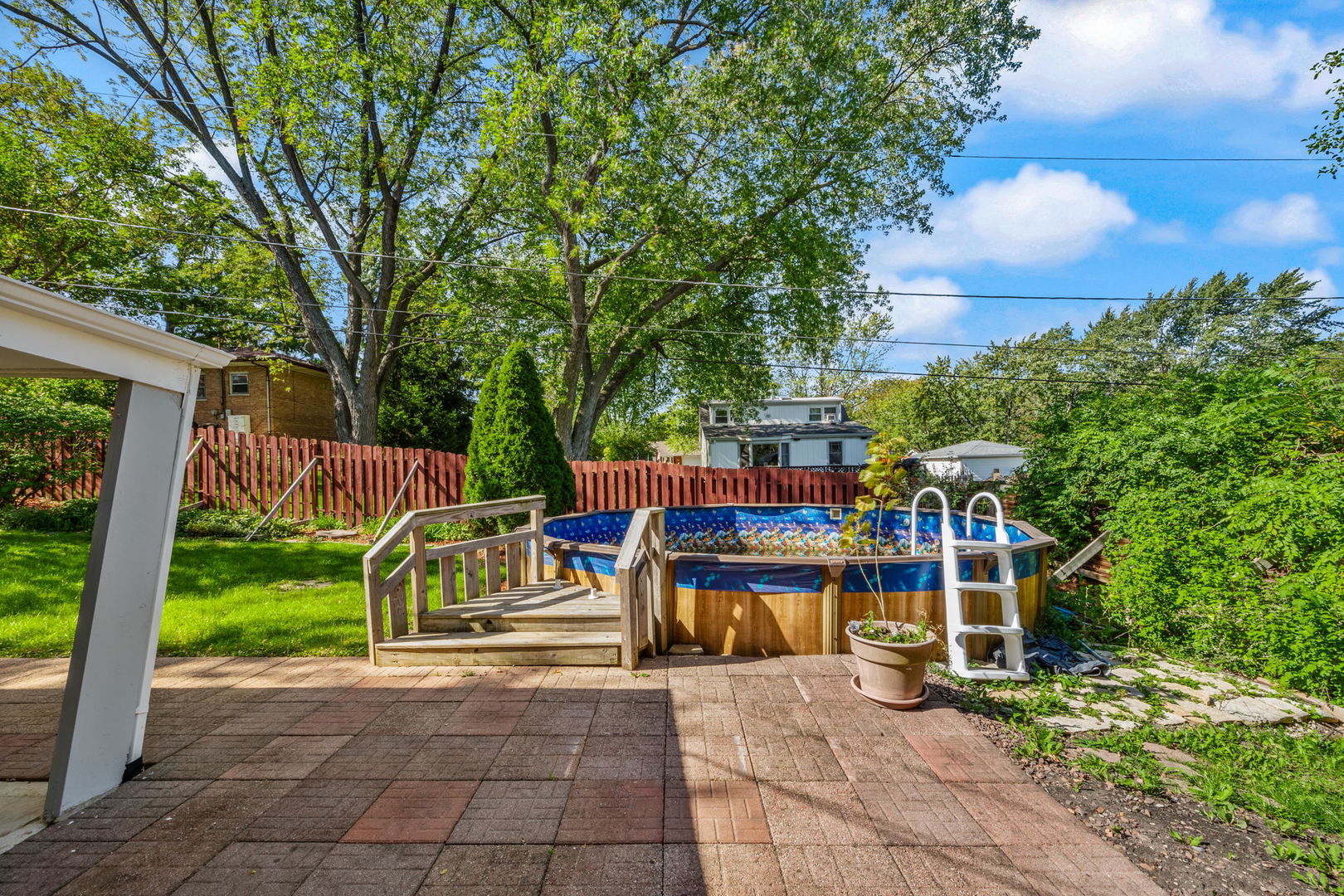 8746 S 81st Court, Hickory Hills, IL 60457