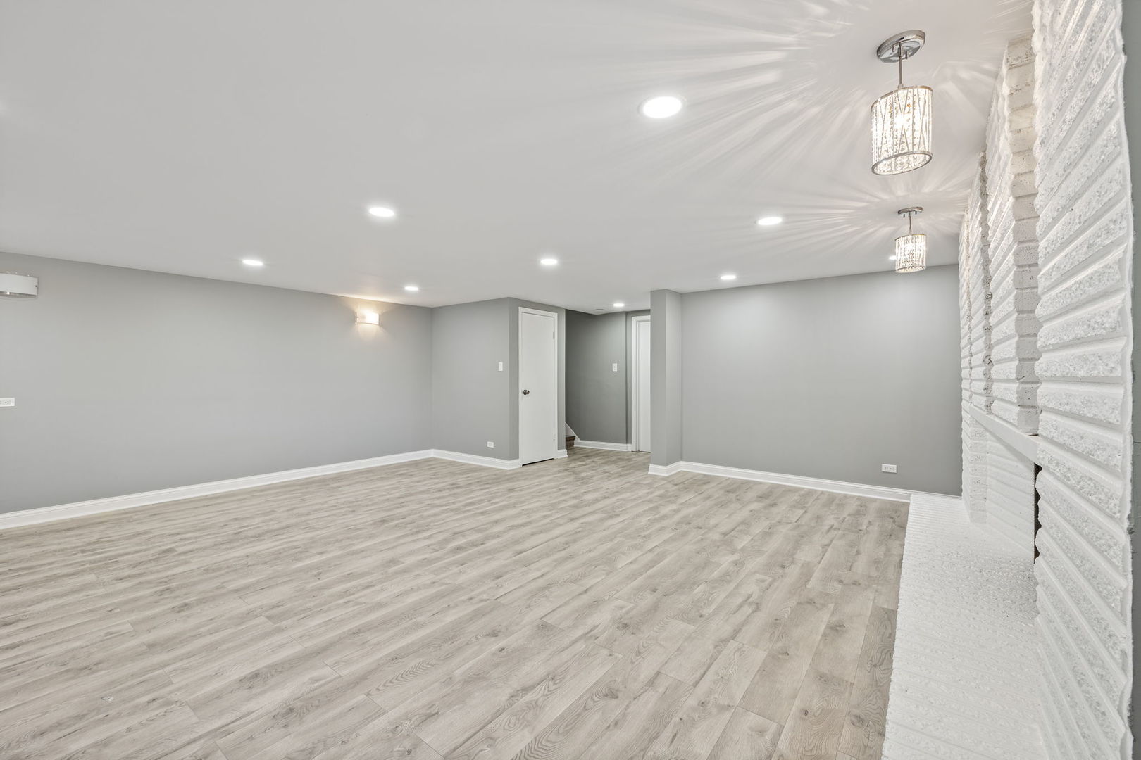 8746 S 81st Court, Hickory Hills, IL 60457