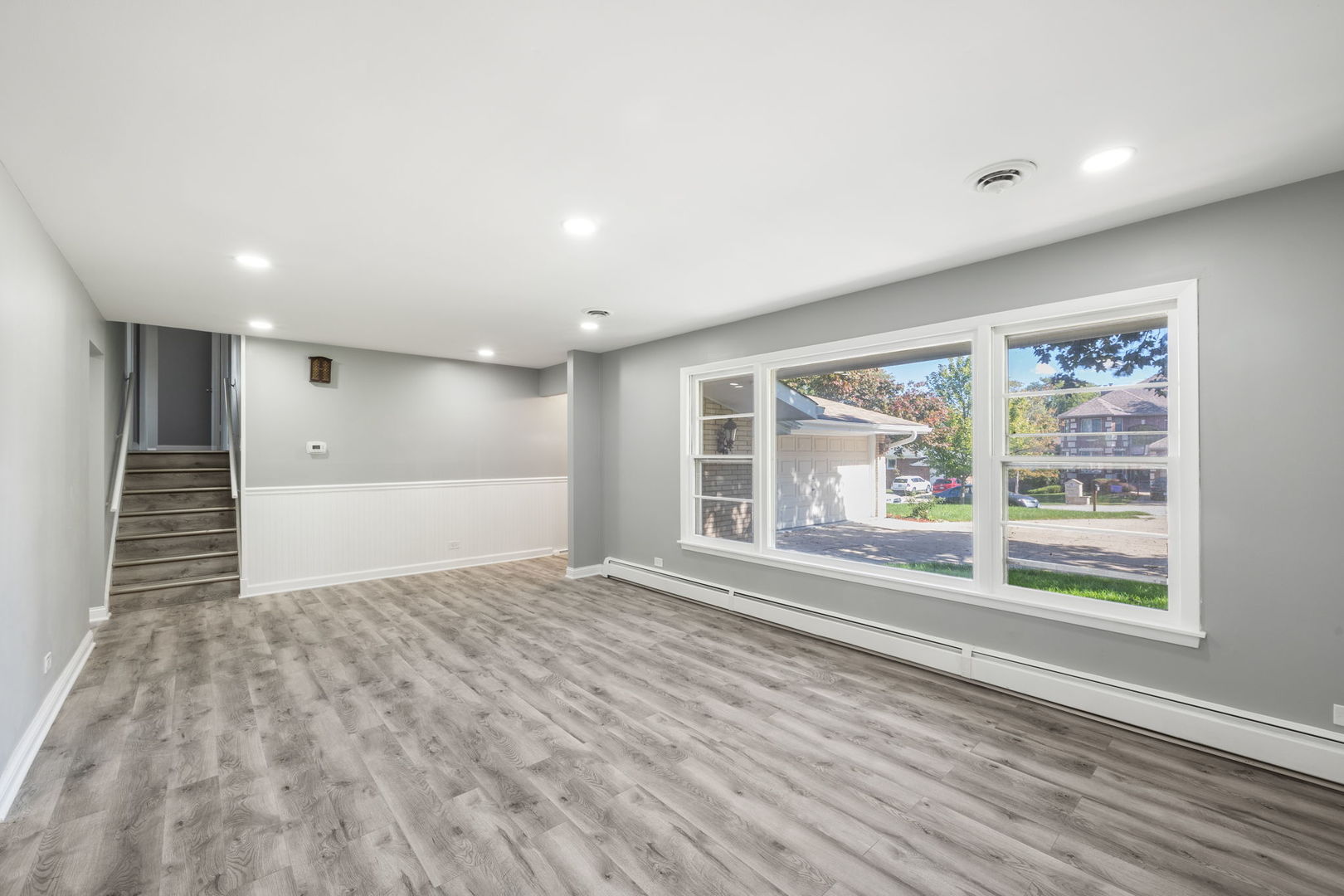 8746 S 81st Court, Hickory Hills, IL 60457