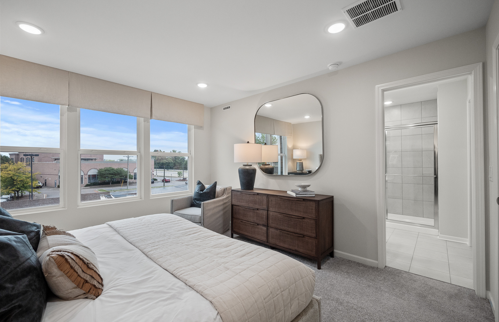 207 Mountain Interval Road #07230, Schaumburg, IL 60193