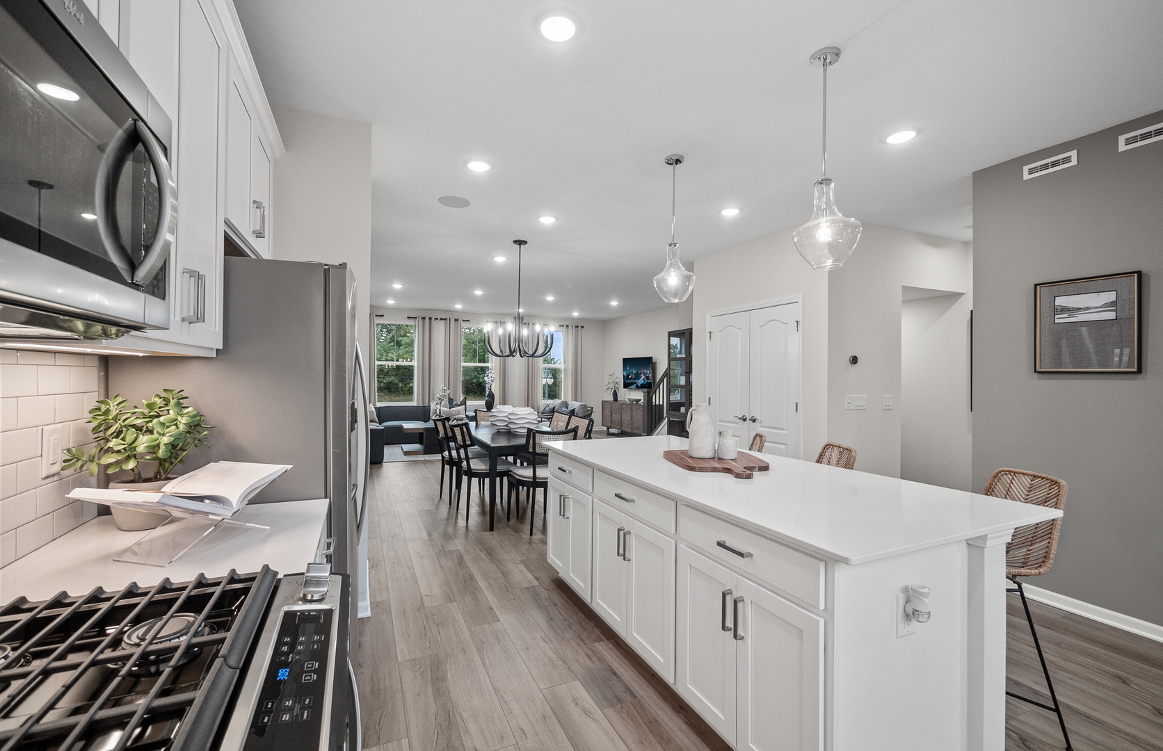 207 Mountain Interval Road #07230, Schaumburg, IL 60193