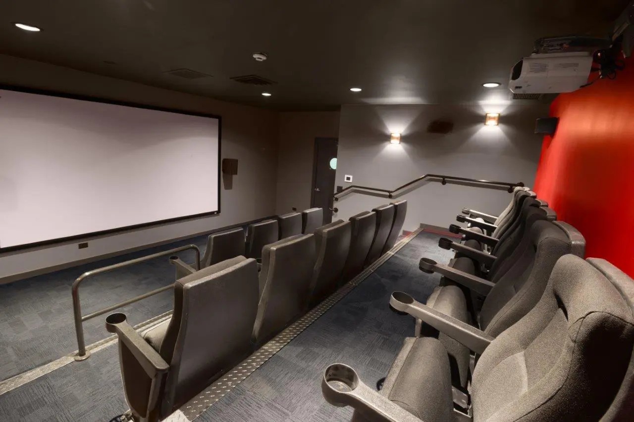 4132 Landing Drive #2C, Aurora, IL 60504