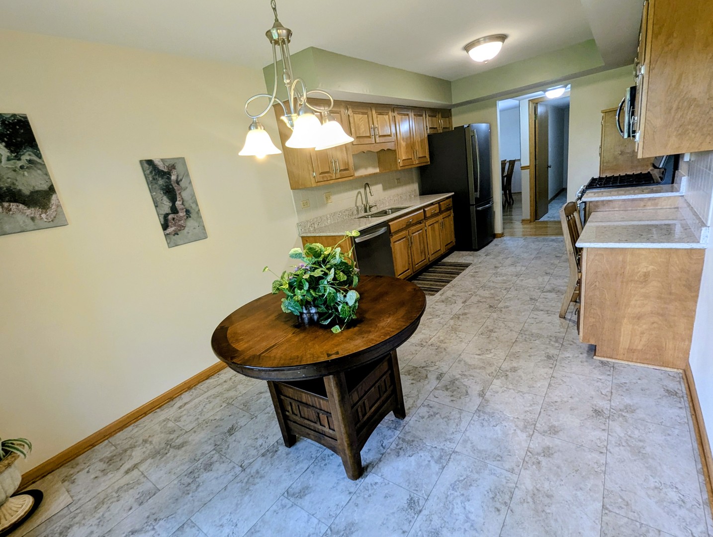 11511 Autobahn Drive #102, Palos Park, IL 60464