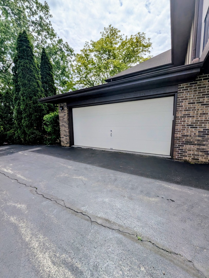 11511 Autobahn Drive #102, Palos Park, IL 60464