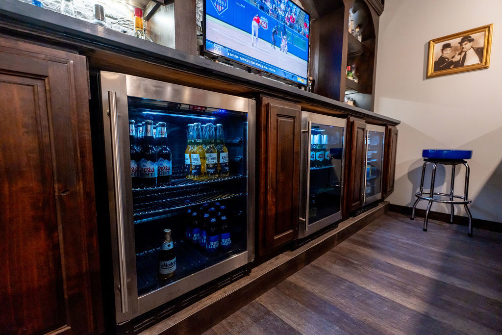 840 Wildwood Drive, Pingree Grove, IL 60140