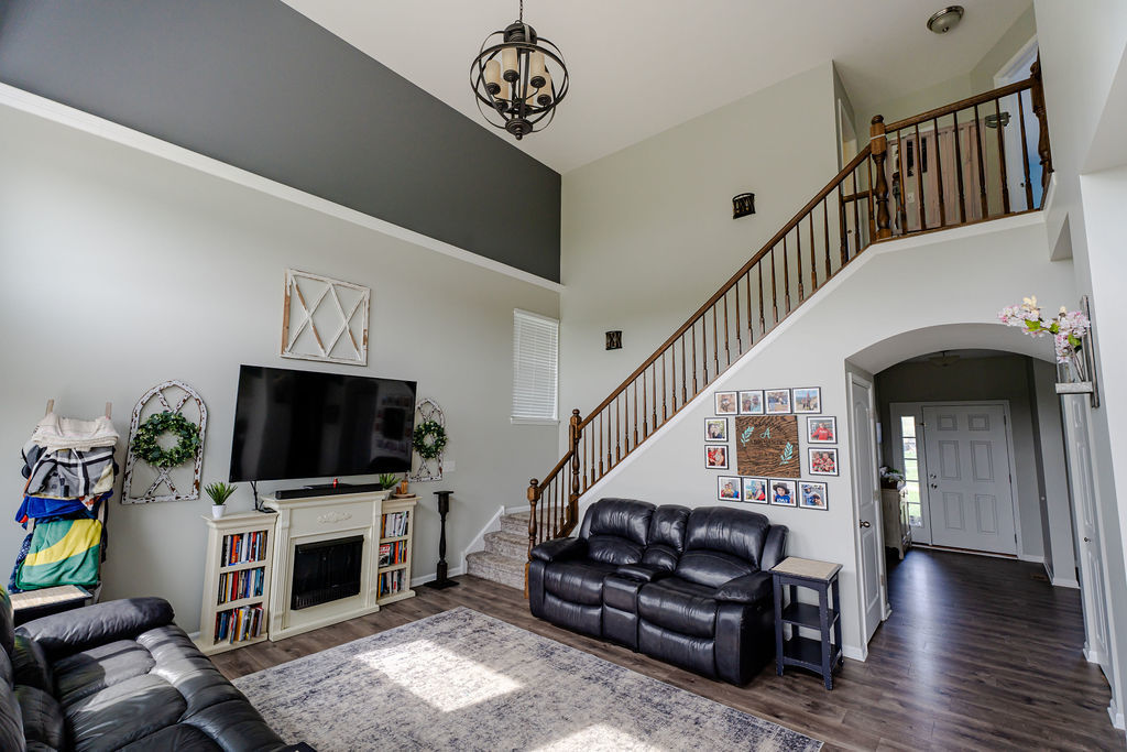 840 Wildwood Drive, Pingree Grove, IL 60140