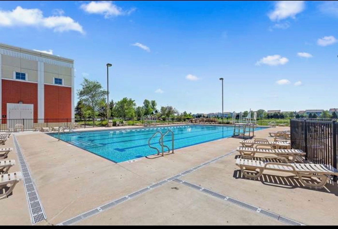 840 Wildwood Drive, Pingree Grove, IL 60140