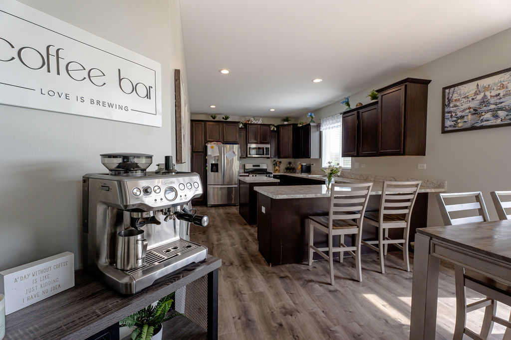 840 Wildwood Drive, Pingree Grove, IL 60140