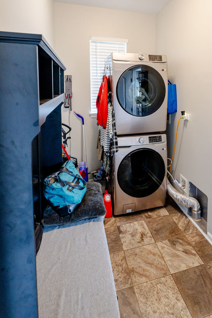 840 Wildwood Drive, Pingree Grove, IL 60140