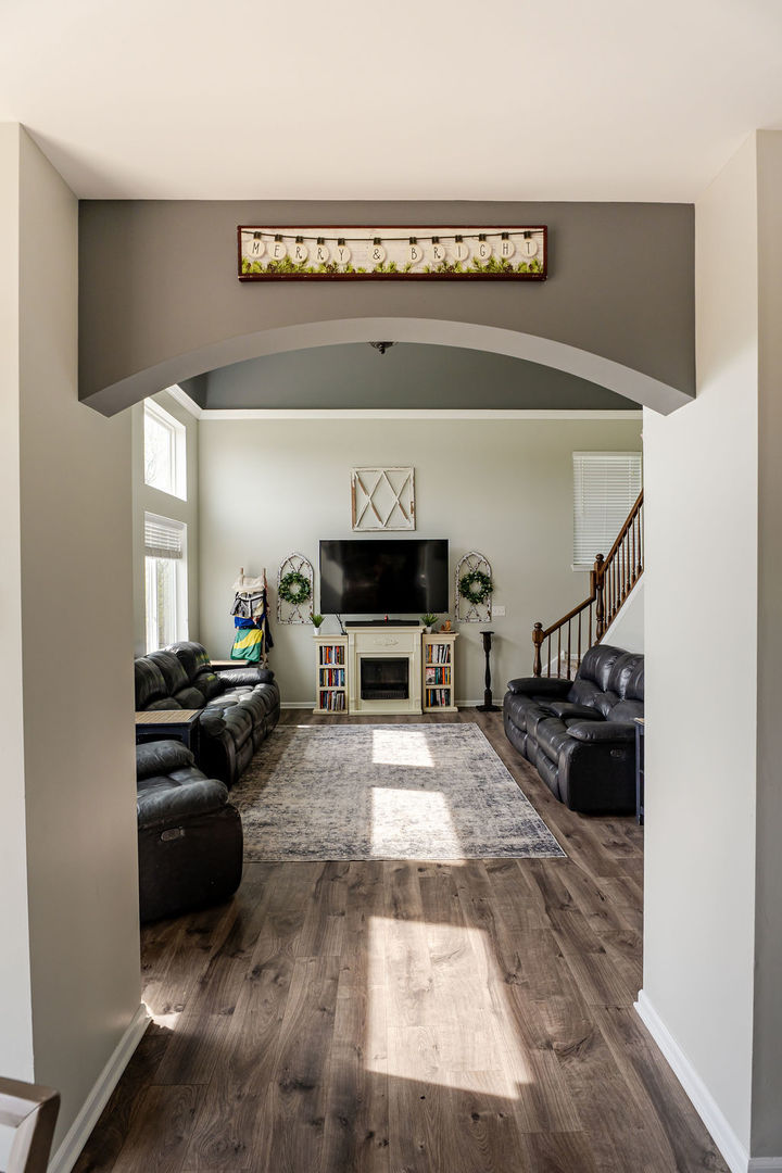 840 Wildwood Drive, Pingree Grove, IL 60140