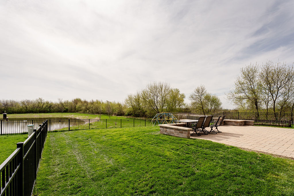 840 Wildwood Drive, Pingree Grove, IL 60140