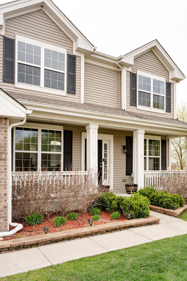 840 Wildwood Drive, Pingree Grove, IL 60140