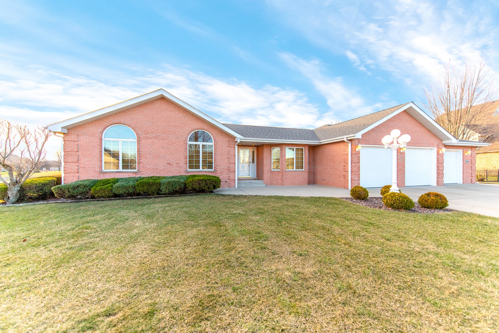 18816 S Chestnut Drive, Shorewood, IL 60404