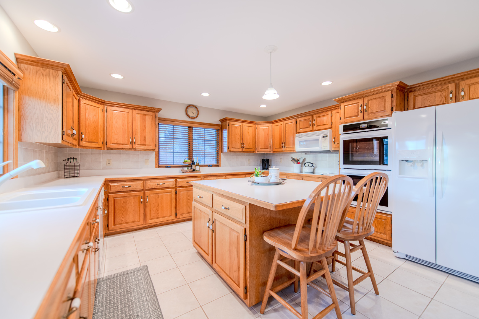 18816 S Chestnut Drive, Shorewood, IL 60404