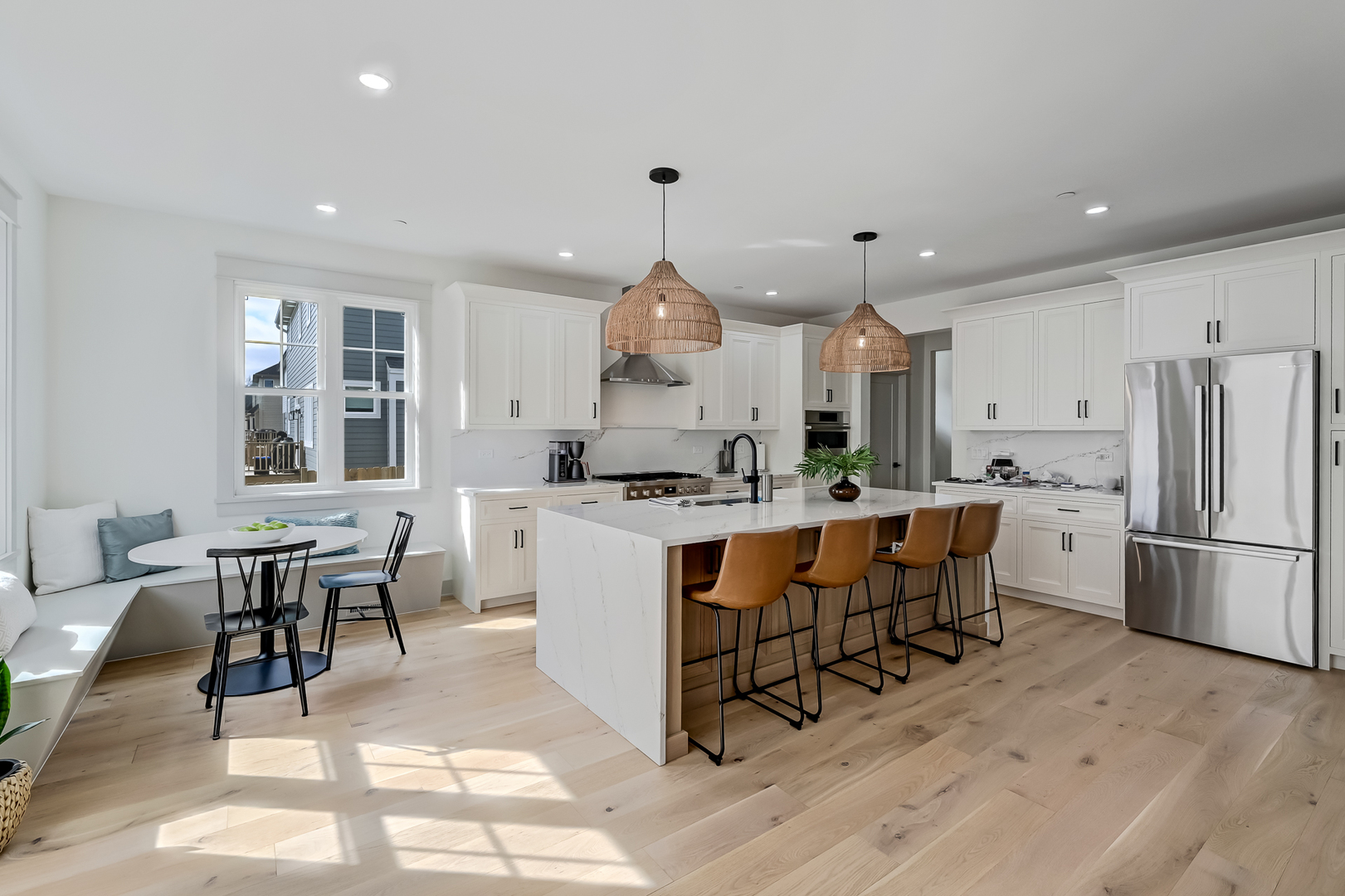 1205 RIDGE Road, Westmont, IL 60559