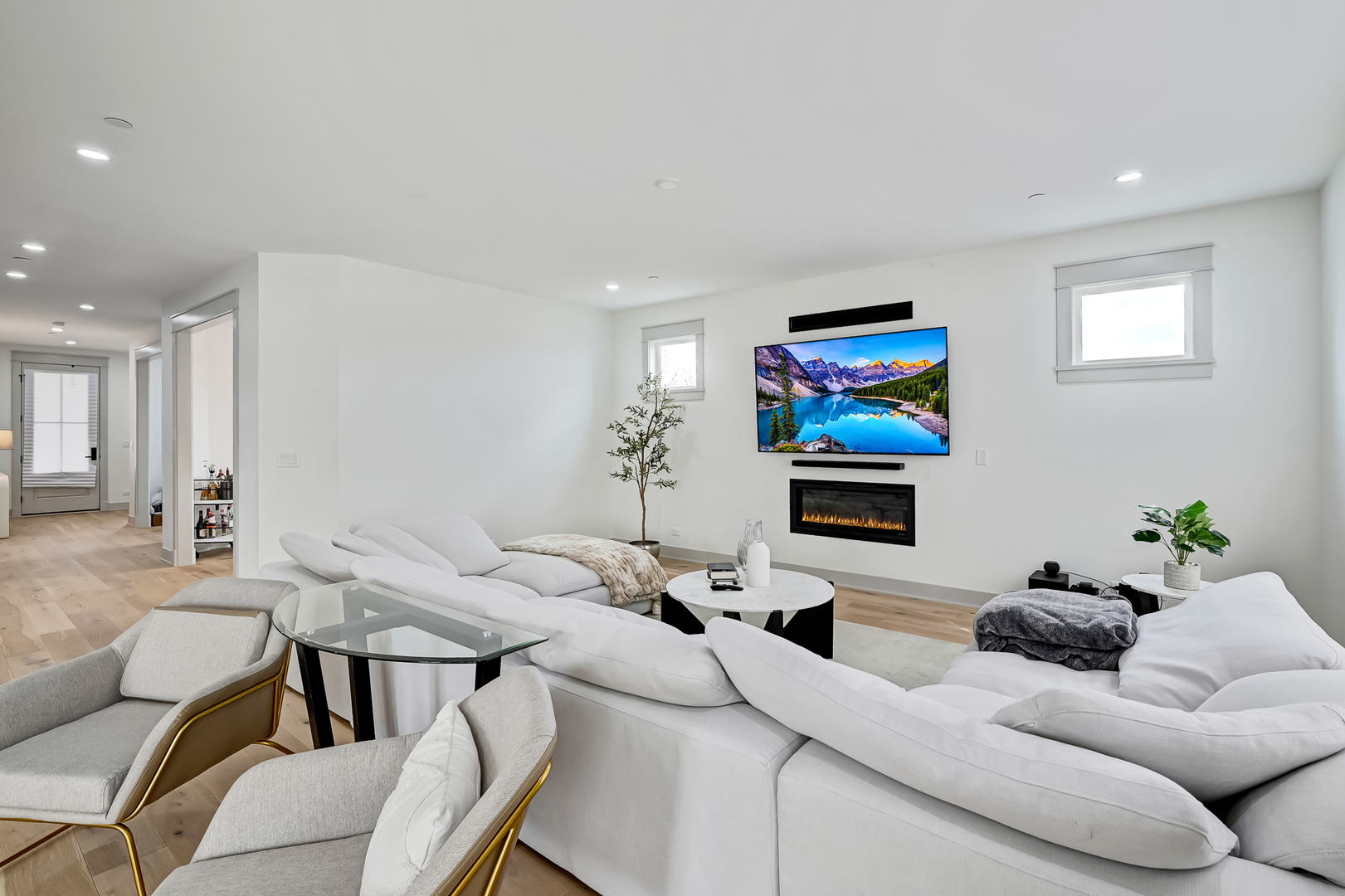 1205 RIDGE Road, Westmont, IL 60559