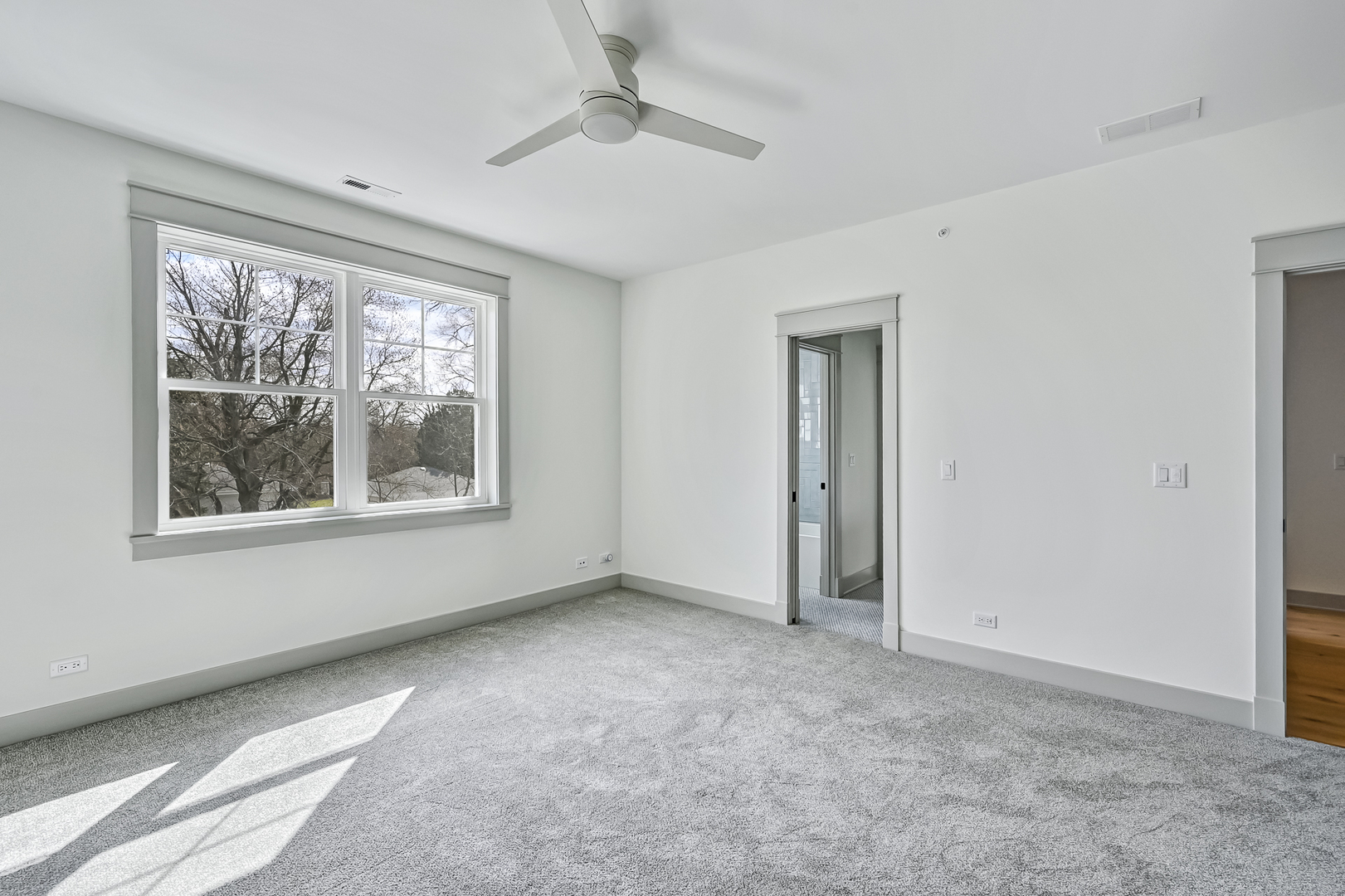 1205 RIDGE Road, Westmont, IL 60559