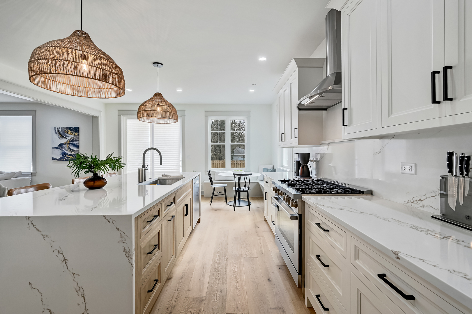 1205 RIDGE Road, Westmont, IL 60559