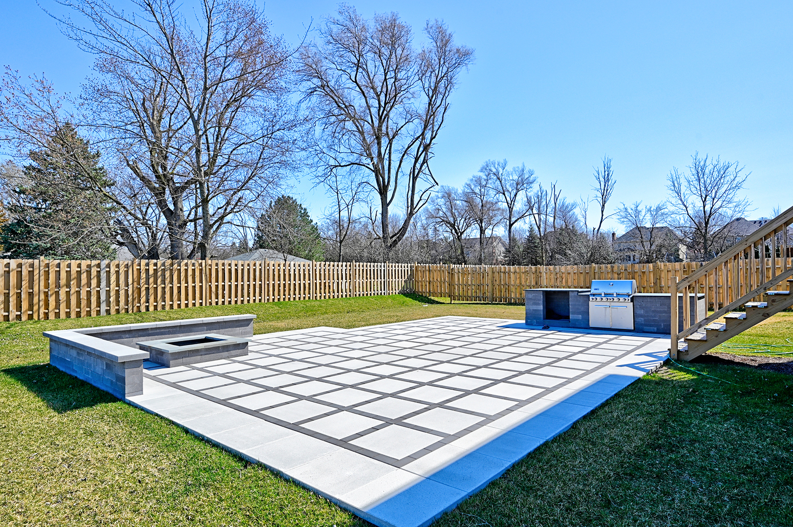 1205 RIDGE Road, Westmont, IL 60559