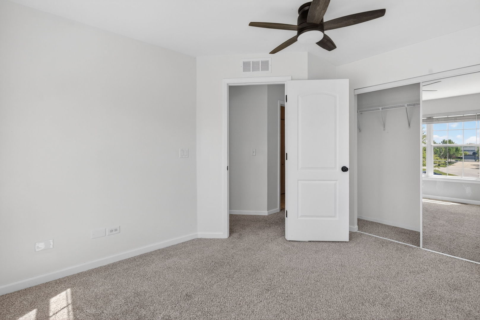 1120 Coneflower Court, Minooka, IL 60447