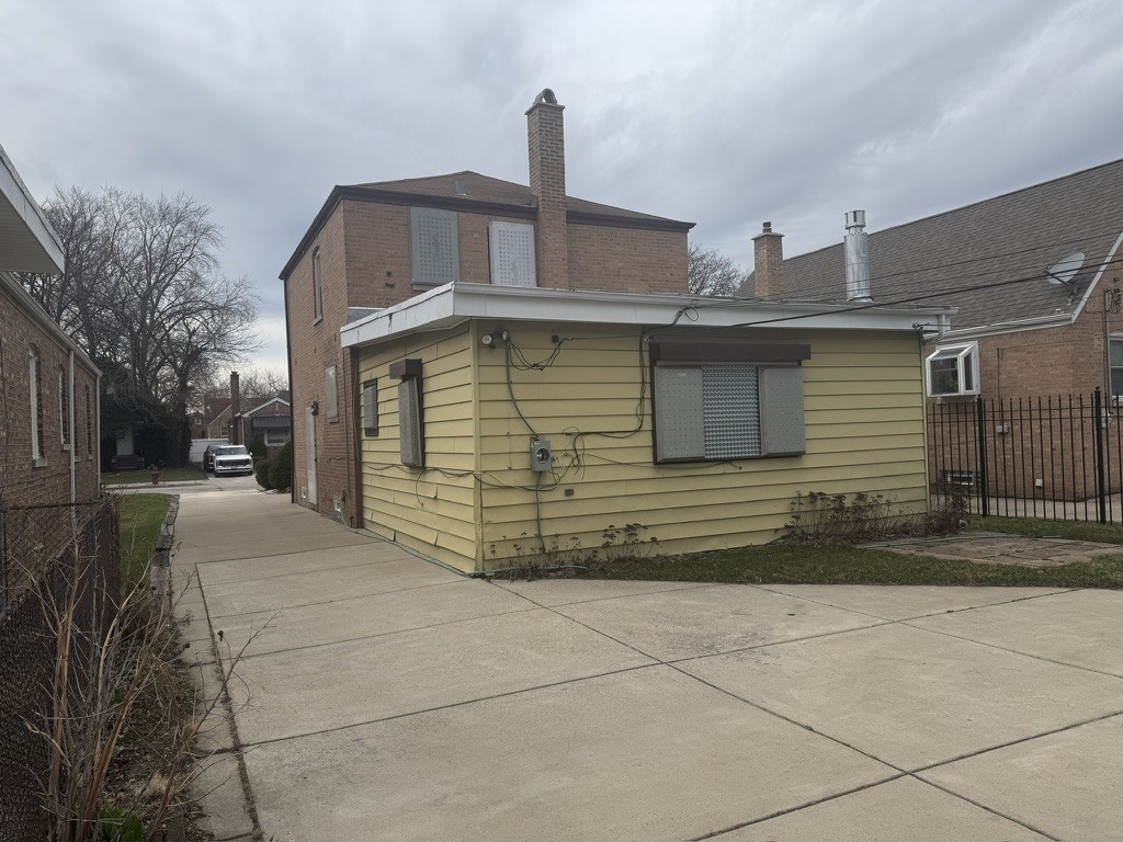 10835 S Peoria Street, Chicago, IL 60643