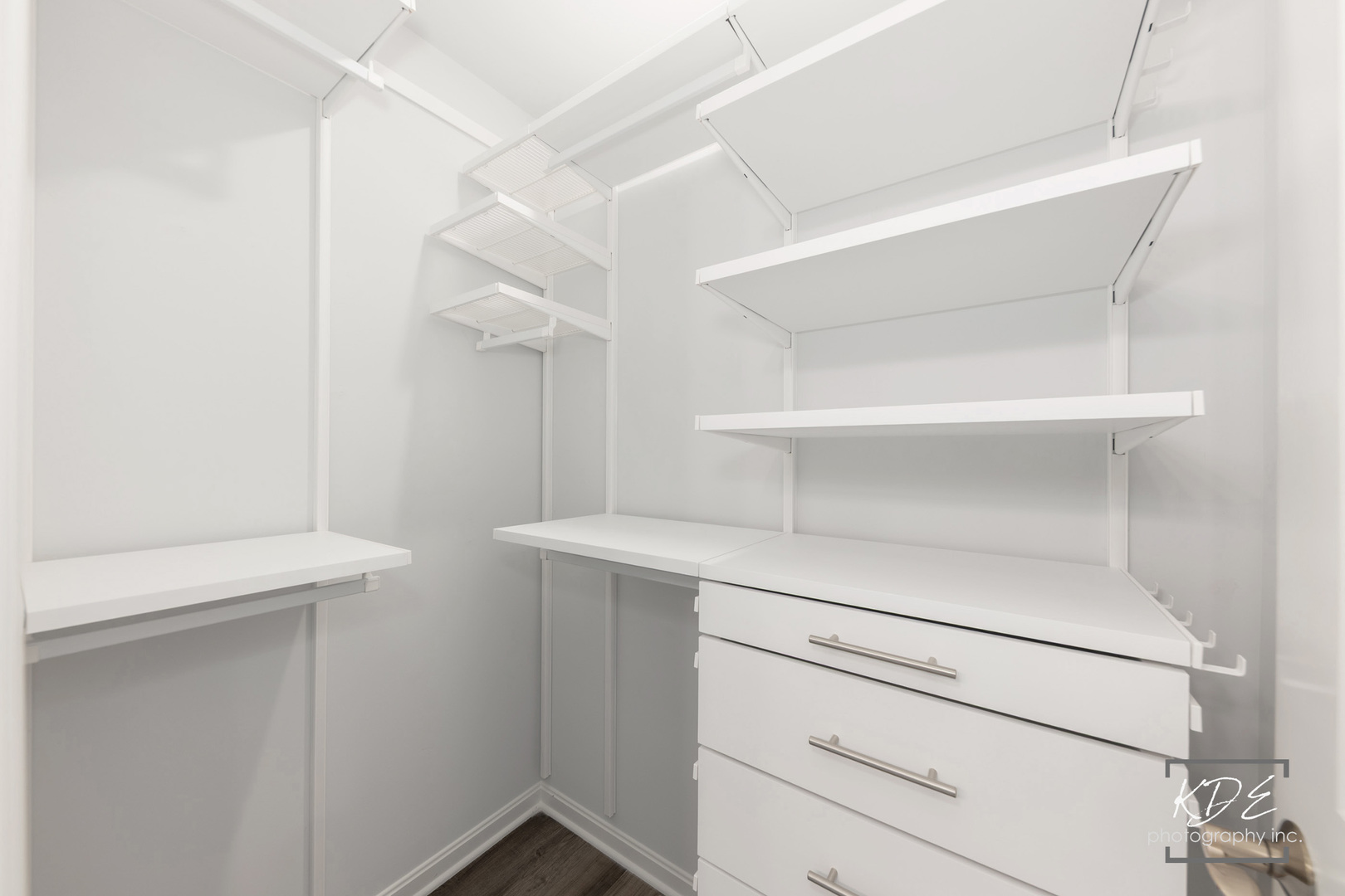 36 Woodmoor Court, Lombard, IL 60148