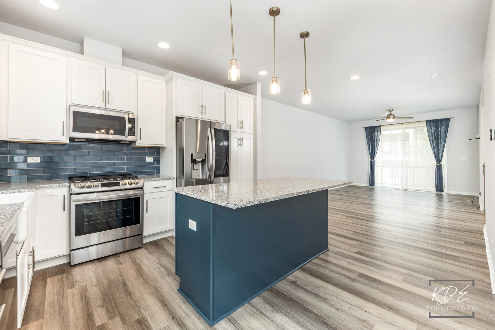 36 Woodmoor Court, Lombard, IL 60148