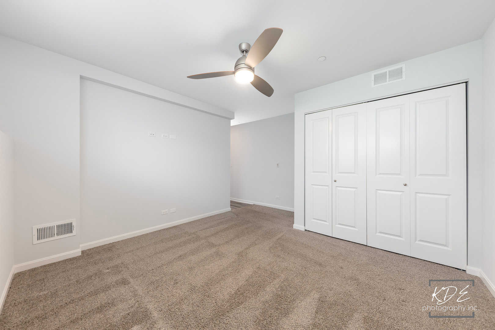 36 Woodmoor Court, Lombard, IL 60148