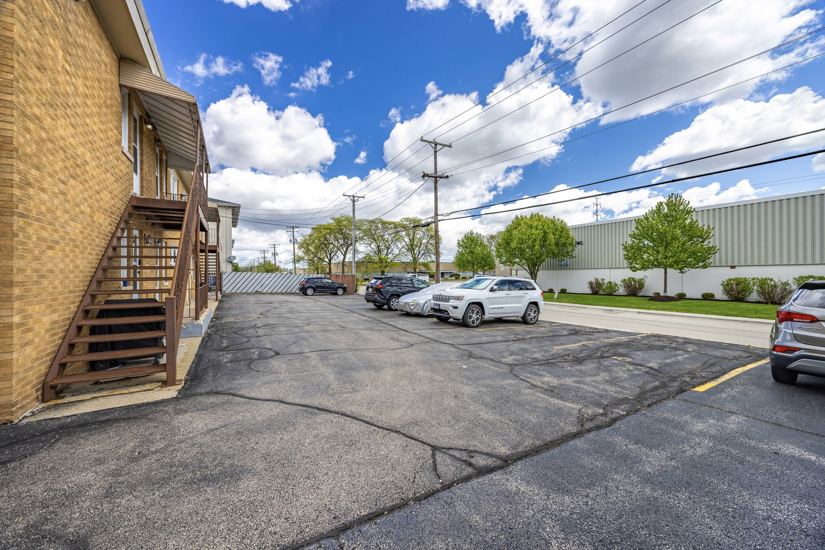1243 Homestead Road, La Grange Park, IL 60525
