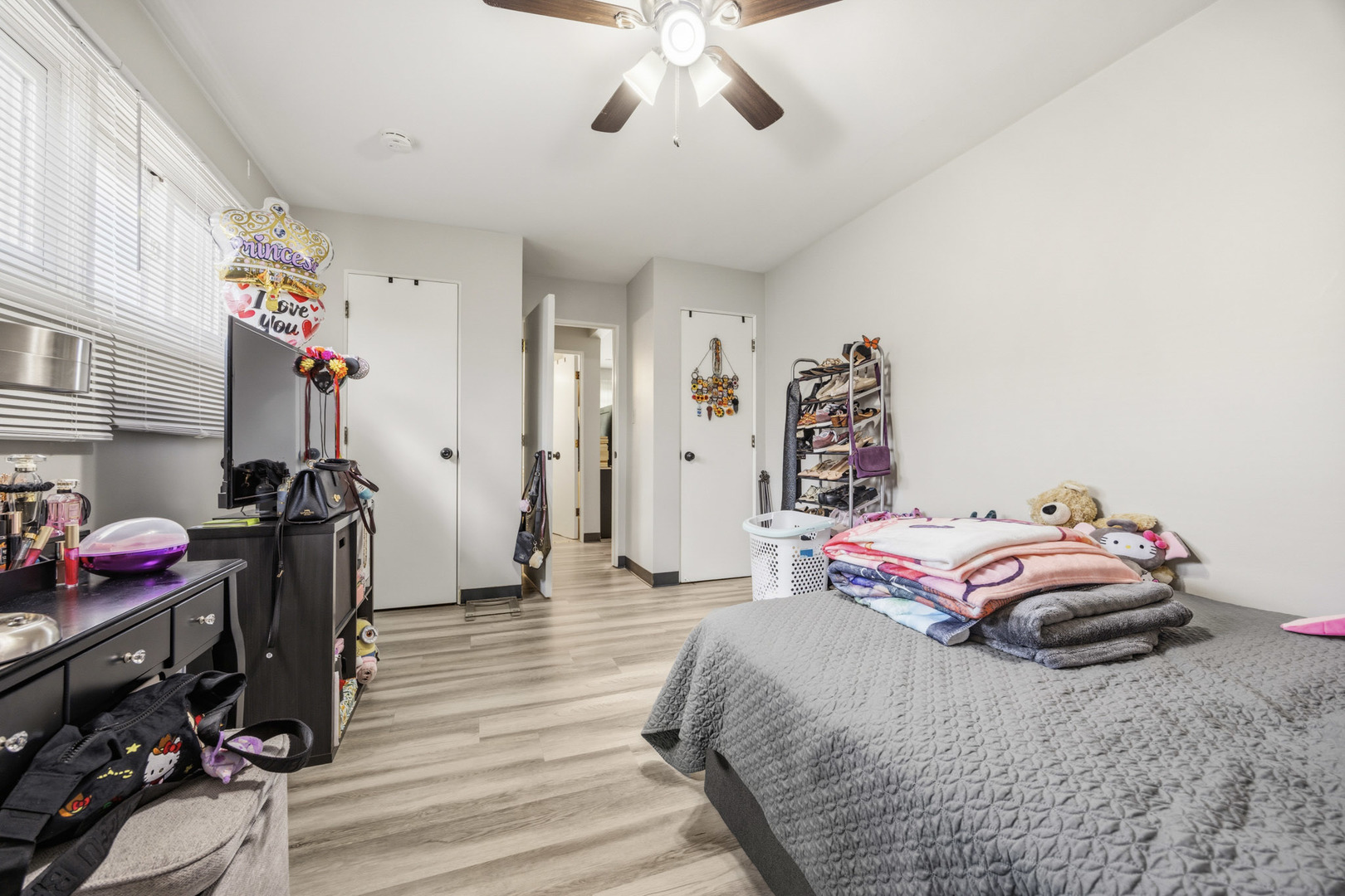 1243 Homestead Road, La Grange Park, IL 60525