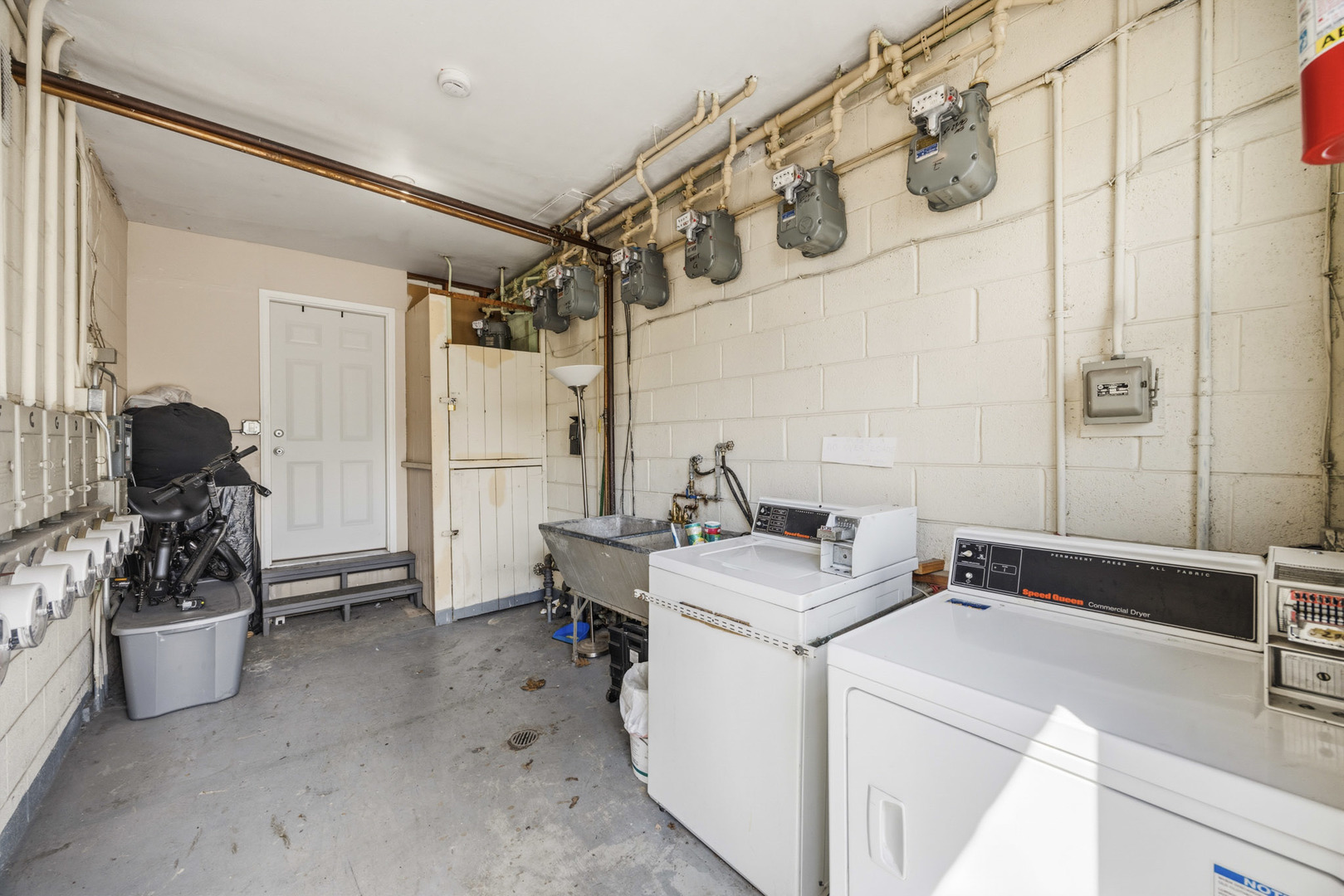 1243 Homestead Road, La Grange Park, IL 60525
