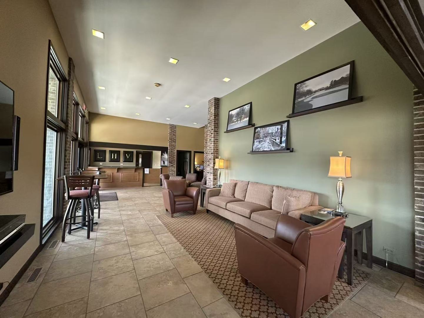 58 Portwine Road, Willowbrook, IL 60527