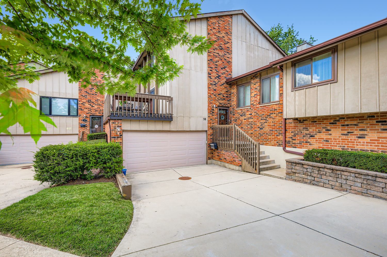 58 Portwine Road, Willowbrook, IL 60527