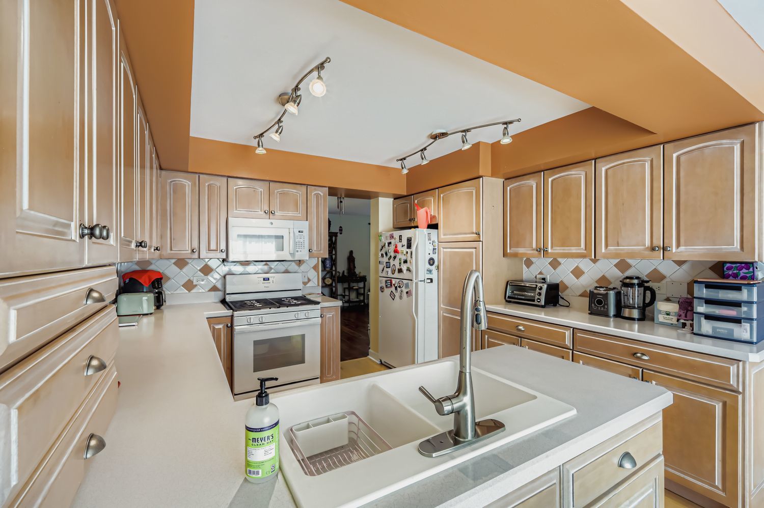 58 Portwine Road, Willowbrook, IL 60527