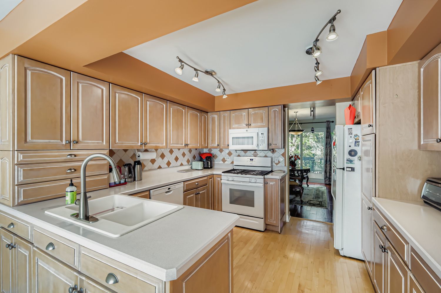 58 Portwine Road, Willowbrook, IL 60527