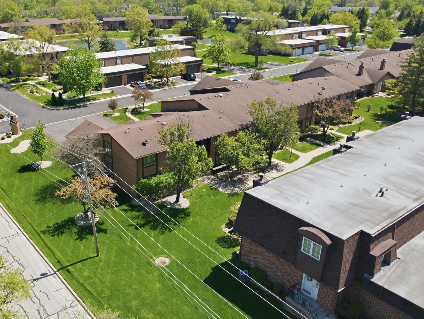 1402 WOODHOLLOW Drive #1A, Flossmoor, IL 60422