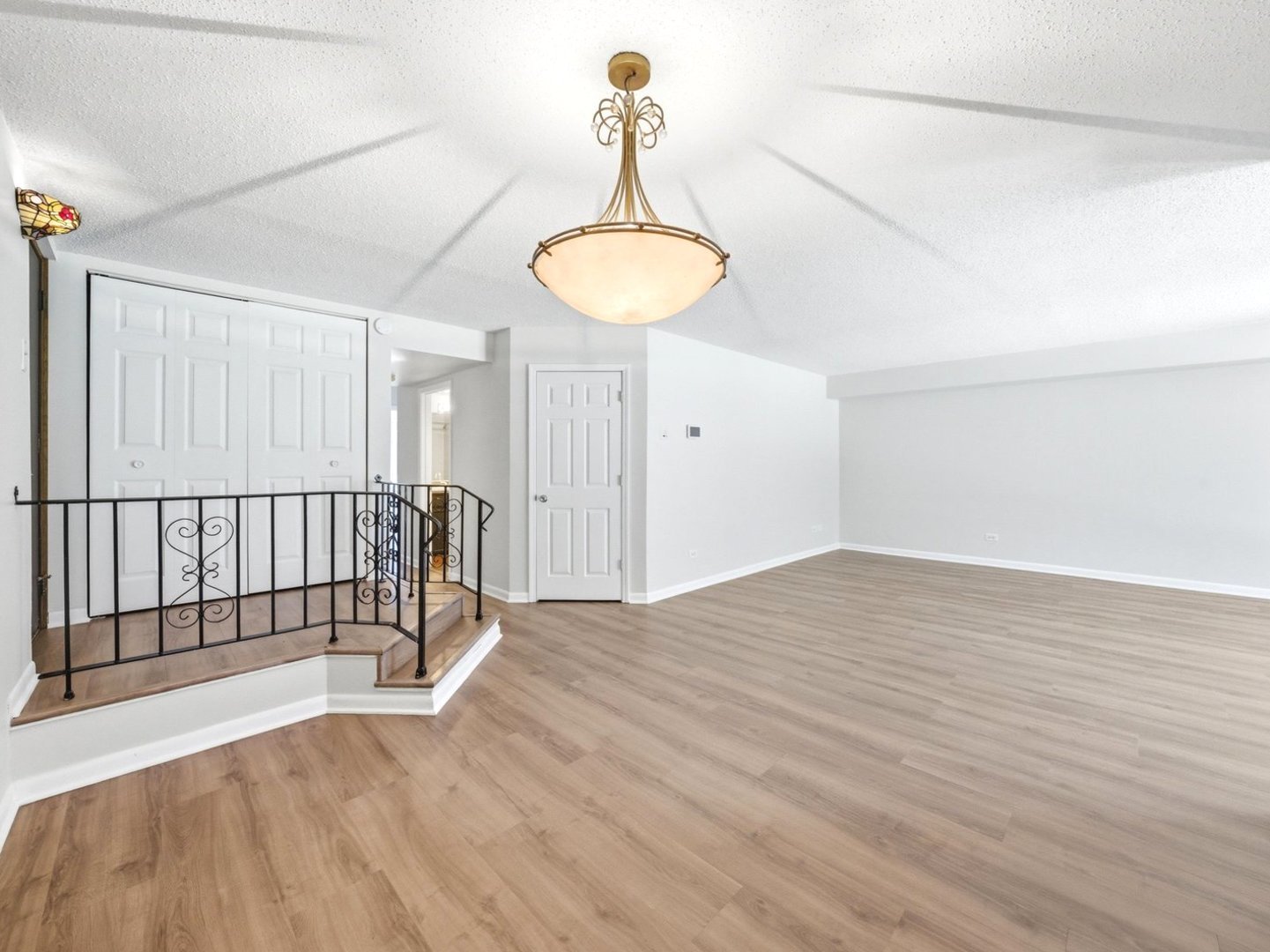 1402 WOODHOLLOW Drive #1A, Flossmoor, IL 60422